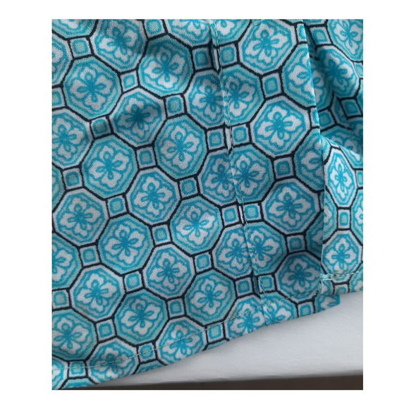 The Limited Women's Blue White Geometric Print Button Down Shirt Long Sleeve 2X - Picture 13 of 16